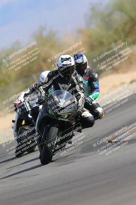 media/Nov-05-2022-SoCal Trackdays (Sat) [[f8d9b725ab]]/Turn 2 (1120am)/